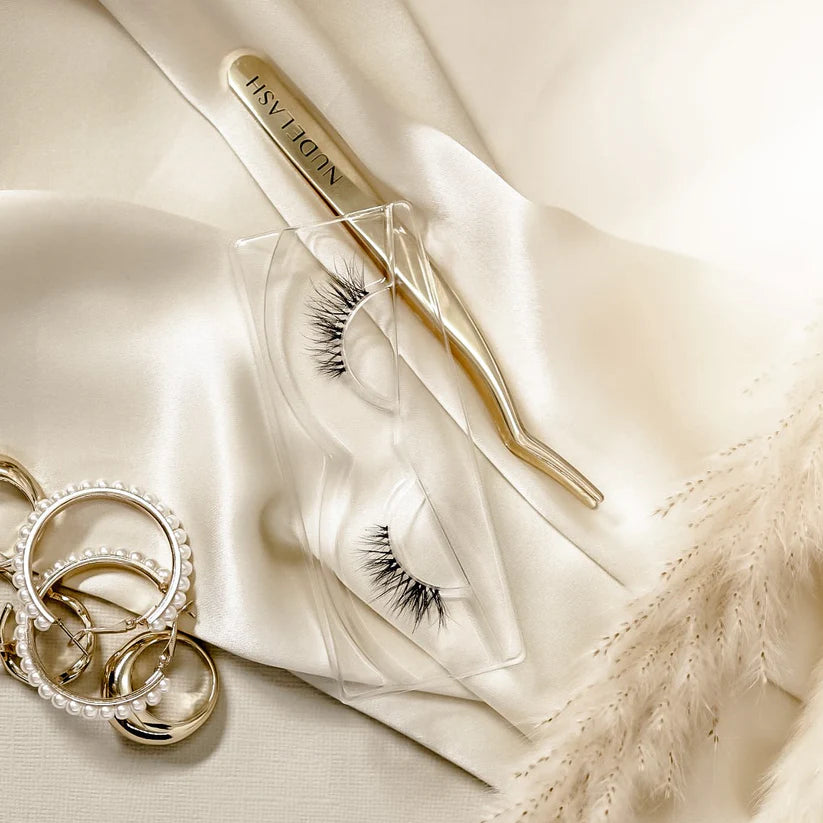 Eyelash Applicator