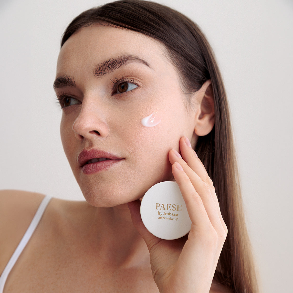Hydrobase Under Make-up